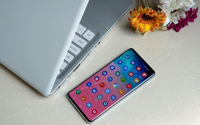 Vivo V70 – Full Review, Features, Performance, and Camera Experience
