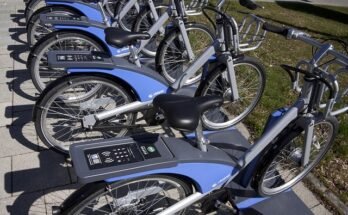 REVOO C32 Electric Bike – Power, Performance, and Smart Urban Travel