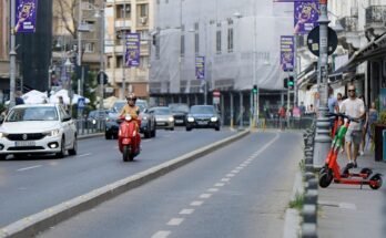 REVOO A12 & A12 LFP Electric Bike – A Modern Solution for Smart Travel