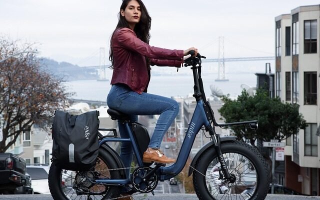 REVOO A04 Electric Bike – A Smart Choice for Daily Travel